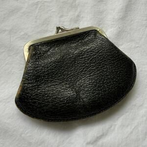 Vintage Pebble Leather Coin Purse Kiss Lock Silver Tone Frame Retro Chic
